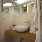 Cortona Suite