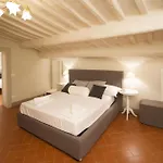 Cortona Suite Bed & Breakfast 3*