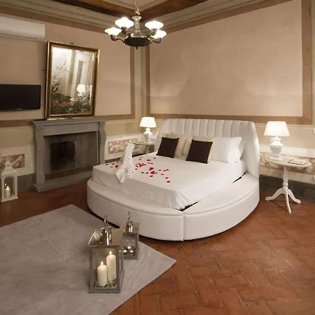 Cortona Suite 3* Κορτόνα